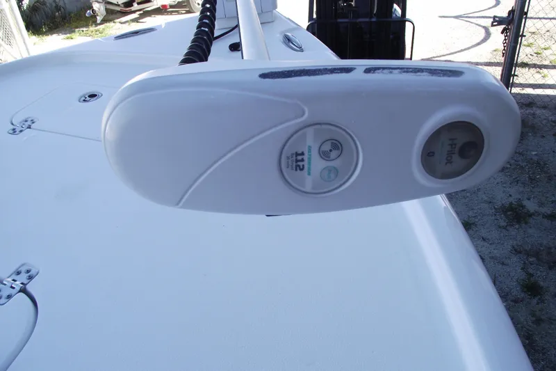 Slide: The Image of 2019 Sea Hunt BX 22 BR boat with i-Pilot trolling motor control. - 8