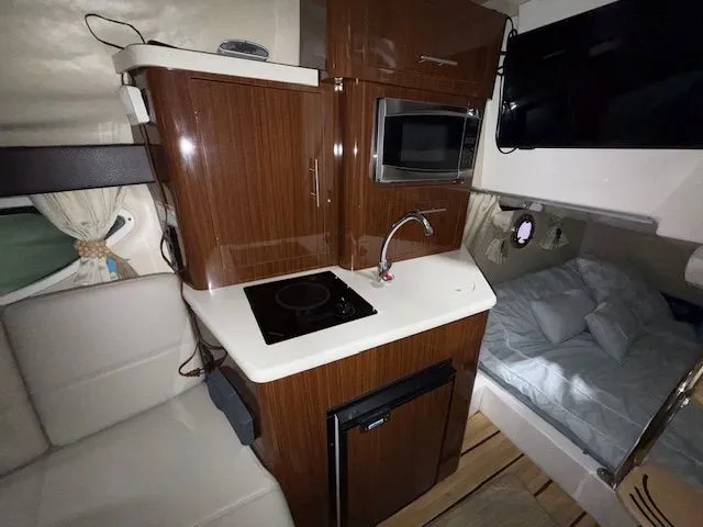 Slide: The Image of Regal 280 Express Cruiser 2014 - 14