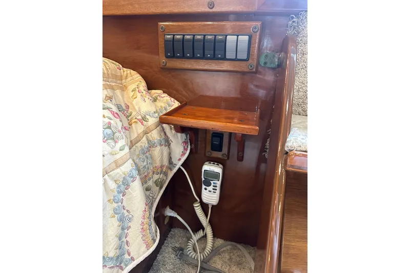 Slide: The Image of 1972 Tollycraft 42 Tri-Cabin interior with control panel and radio. - 71