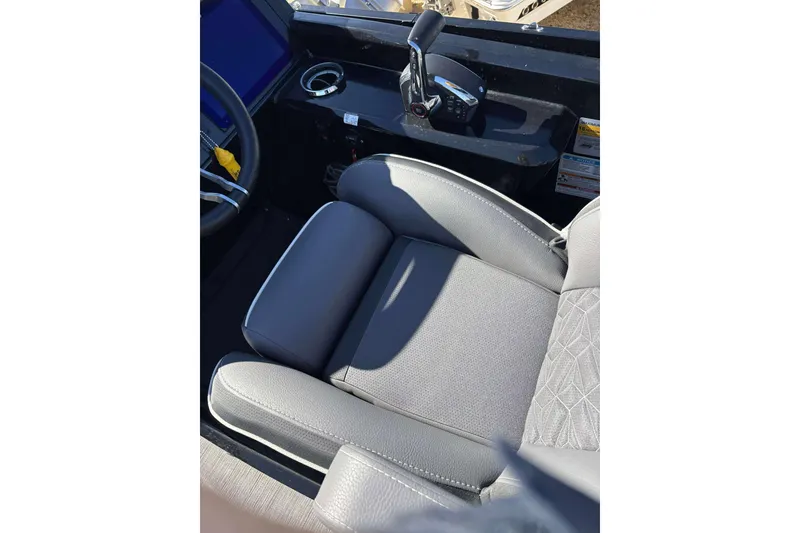 Slide: The Image of Captain's seat and control panel of 2025 Viaggio D26U boat. - 24