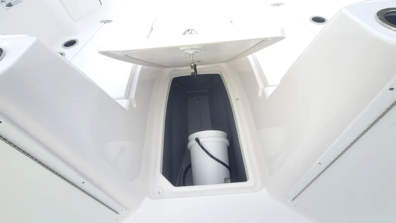 Slide: The Image of Yamaha 220 FSH Sport 2026 - 15