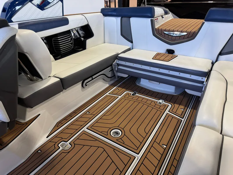 Slide: The Image of Nautique Super Air Nautique G23 2016 - 15