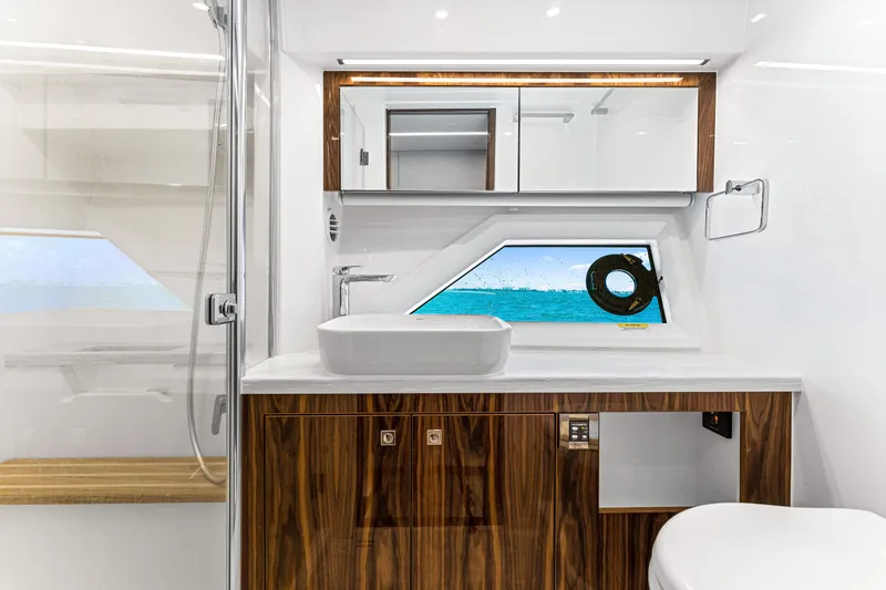 Slide: The Image of Riviera 505 SUV 2026 - 54