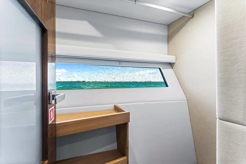 Slide: The Image of Riviera 505 SUV 2026 - 56