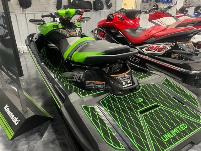 Slide: The Image of Kawasaki JET SKI ULTRA 310LX-S 2023 - 4