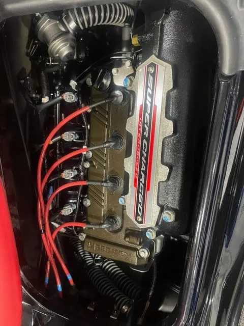 Slide: The Image of Kawasaki Jet Ski® Ultra® 310X SE 2014 - 3