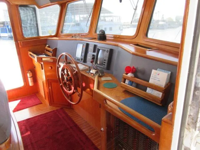 Slide: The Image of PILOTHOUSE - 16