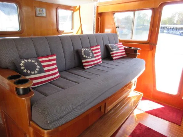 Slide: The Image of PILOTHOUSE TO PORT - 18