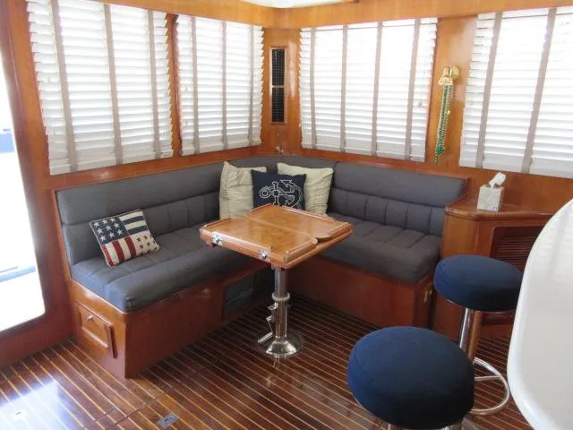 Slide: The Image of SALON SEATING & TABLE - 22