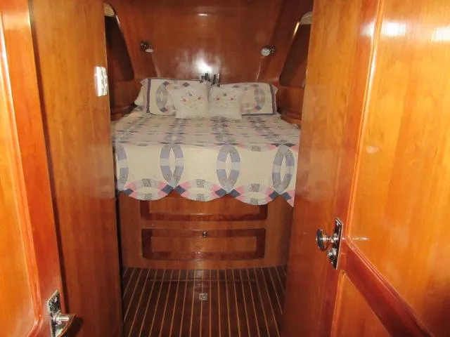 Slide: The Image of MASTER STATEROOM FORWARD - 27