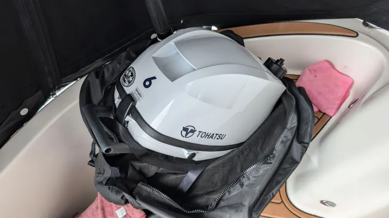 Slide: The Image of 2008 Meridian 341 Sedan - Image 37 - 37