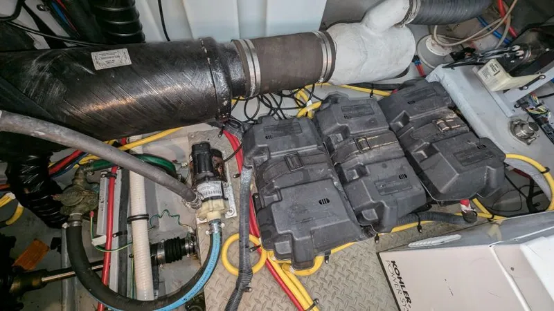 Slide: The Image of 2008 Meridian 341 Sedan - Image 44 - 44