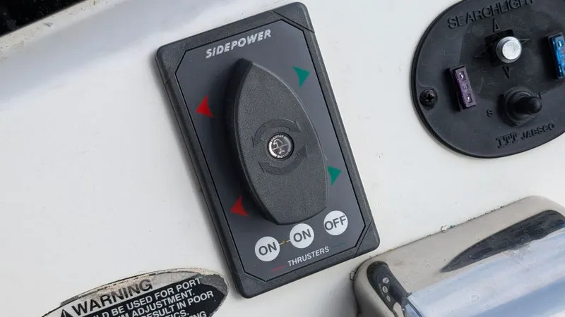 Slide: The Image of 2008 Meridian 341 Sedan - Image 8 - 8