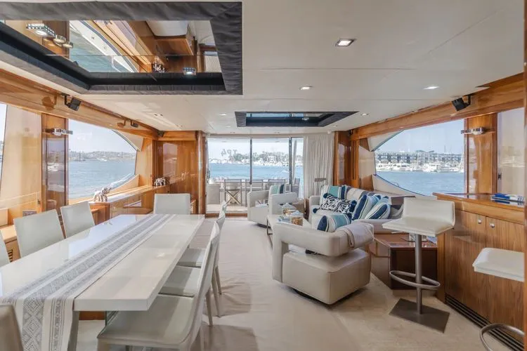 Slide: The Image of 2011 Sunseeker 88 Yacht - Image 46 - 46