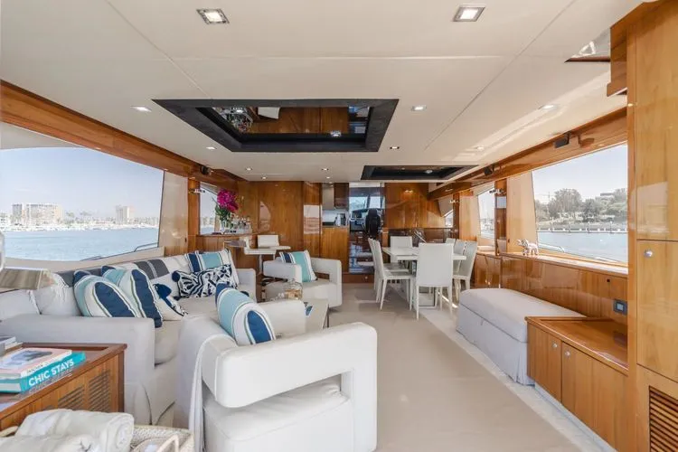 Slide: The Image of 2011 Sunseeker 88 Yacht - Image 47 - 47