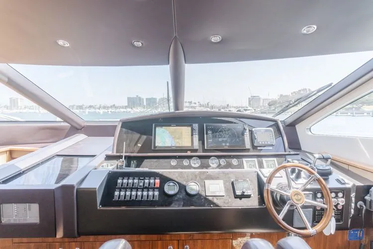 Slide: The Image of 2011 Sunseeker 88 Yacht - Image 61 - 61