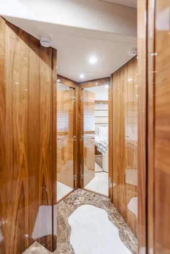 Slide: The Image of 2011 Sunseeker 88 Yacht - Image 62 - 62