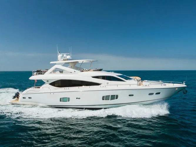 Slide: The Image of 2011 Sunseeker 88 Yacht - Image 7 - 7