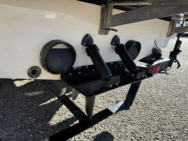 Slide: The Image of Tigé 2100V Limited 1999 - 17