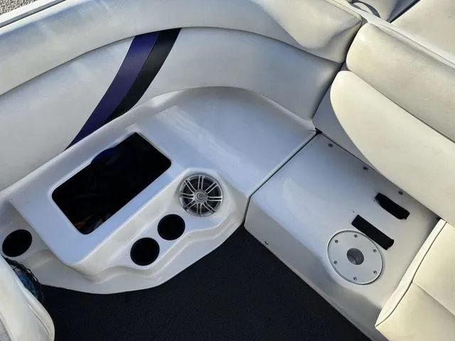 Slide: The Image of Tigé 2100V Limited 1999 - 53