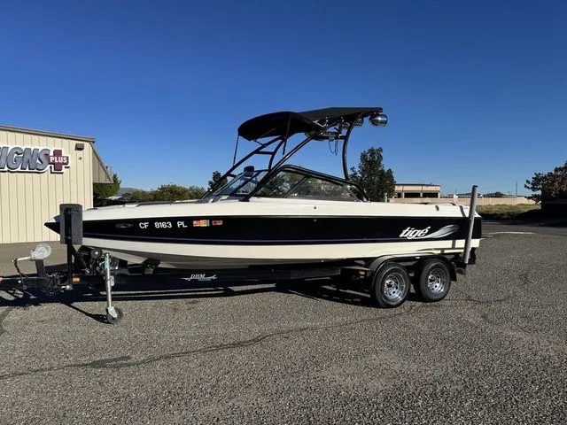 Slide: The Image of Tigé 2100V Limited 1999 - 57