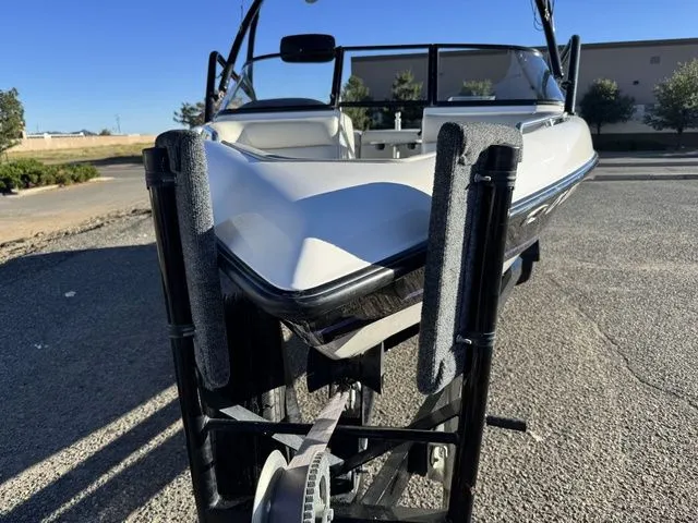 Slide: The Image of Tigé 2100V Limited 1999 - 78