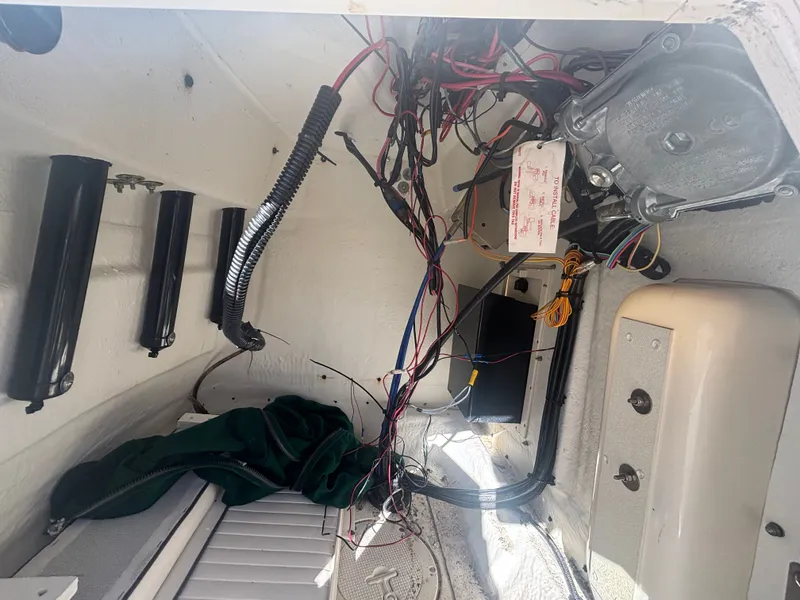 Slide: The Image of Interior view of a 2000 Boston Whaler 180 Dauntless boat. - 16