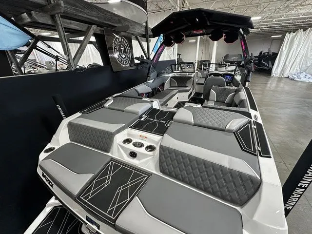 Slide: The Image of Tigé 24RZX 2025 - 7