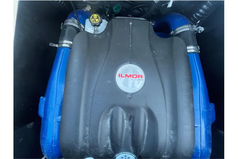 Slide: The Image of Engine of 2021 MasterCraft XT21 with Ilmor 6.2L GDI cover. - 30