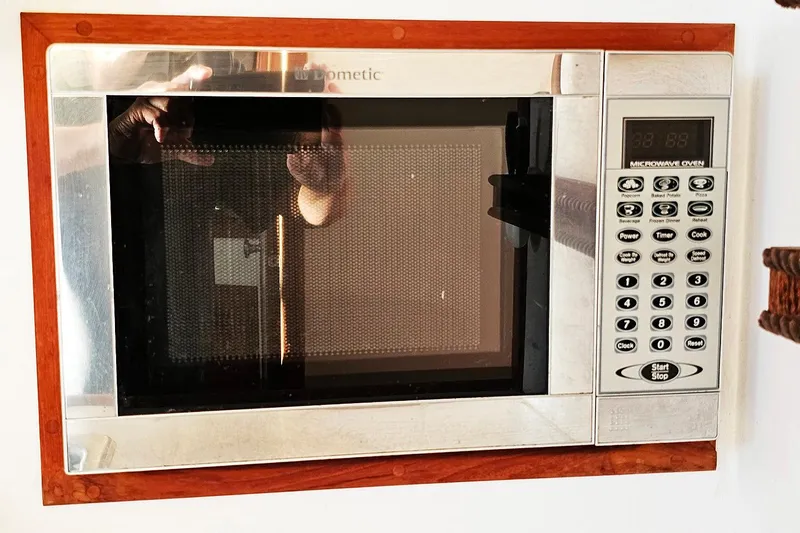 Slide: The Image of Built-in microwave oven with digital keypad on Eastern Casco Bay 35, 2010 model. - 20