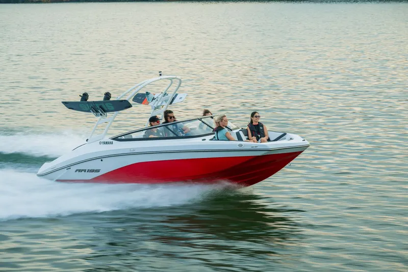 Slide: The Image of Yamaha AR195 2026 - 10