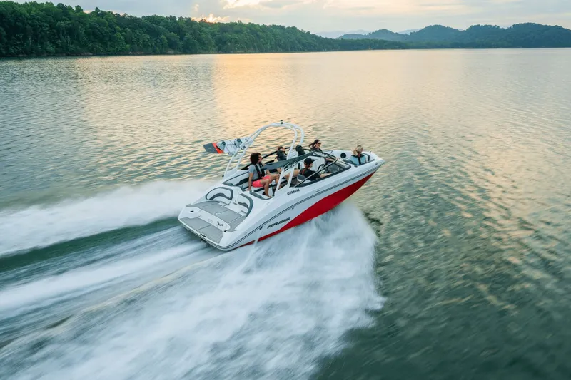 Slide: The Image of Yamaha AR195 2026 - 11