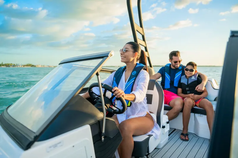 Slide: The Image of Yamaha 195S 2026 - 14