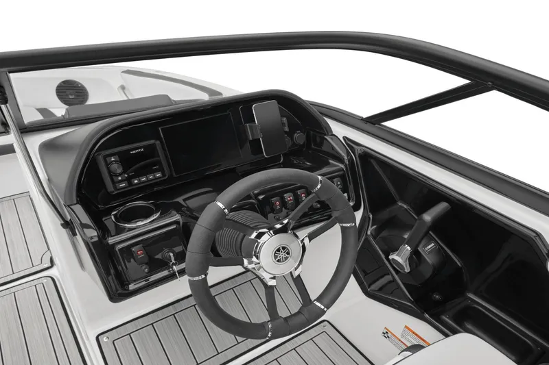 Slide: The Image of Yamaha 195S 2026 - 28