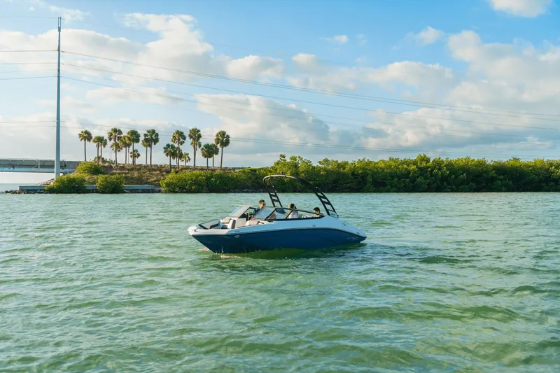 Slide: The Image of Yamaha 195S 2026 - 29