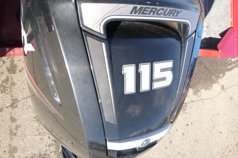Slide: The Image of Mercury 115 outboard motor on 2019 Tracker Pro Guide V-175 WT boat. - 14