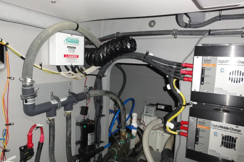 Slide: The Image of Meridian 441 Sedan 2009 - 86