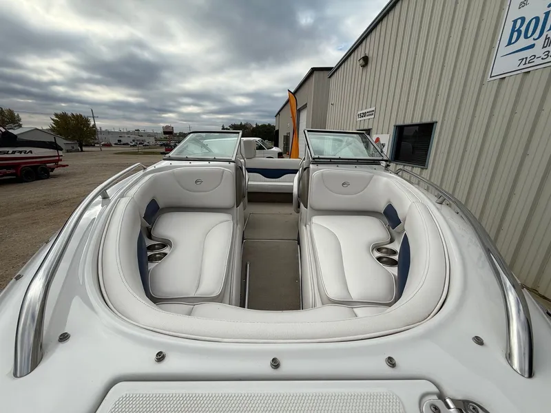 Slide: The Image of Crownline Boats 21 SS 2011 - 3