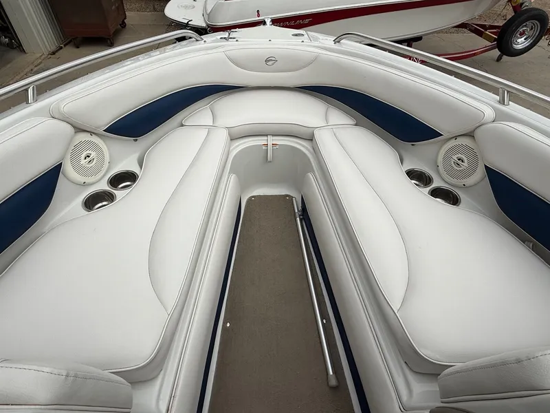 Slide: The Image of Crownline Boats 21 SS 2011 - 7
