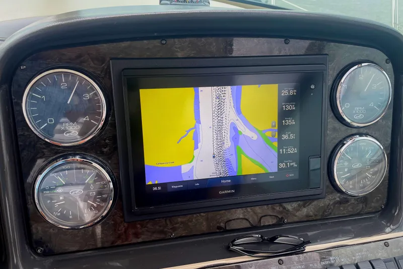 Slide: The Image of Sea Ray 40 Sundancer 2009 - 51
