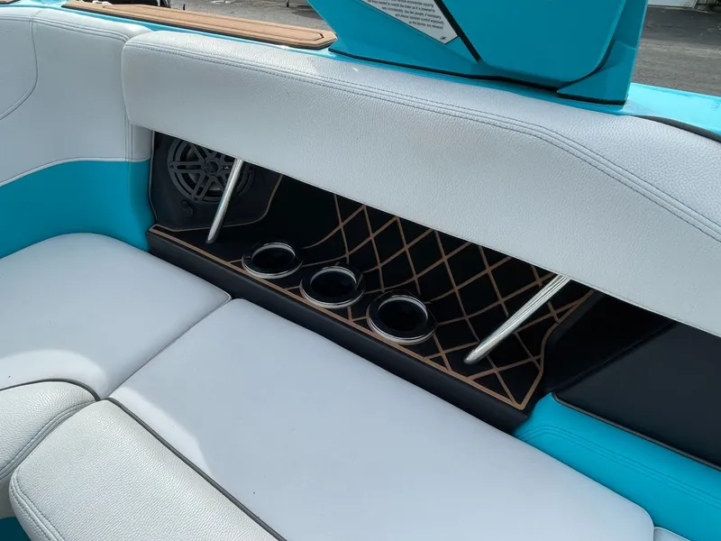 Slide: The Image of Nautique Super Air Nautique GS22 2018 - 16