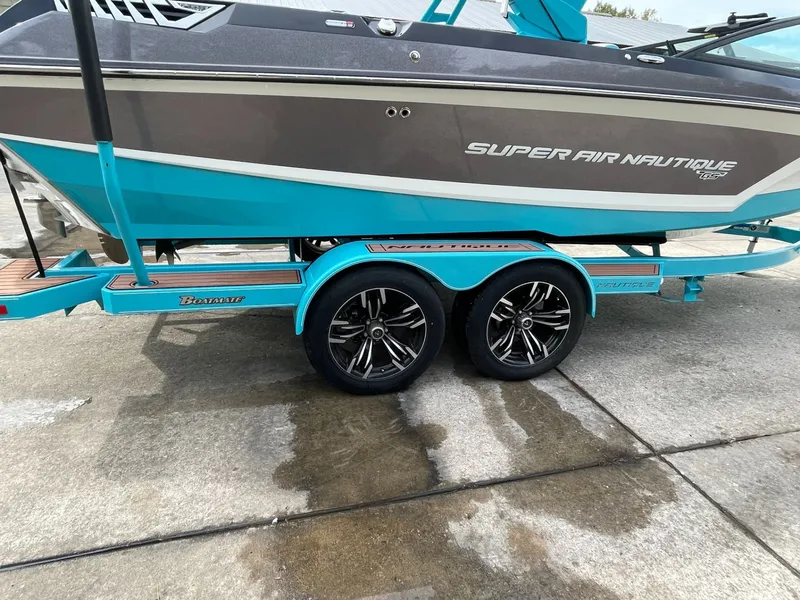 Slide: The Image of Nautique Super Air Nautique GS22 2018 - 24