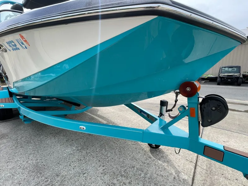 Slide: The Image of Nautique Super Air Nautique GS22 2018 - 28