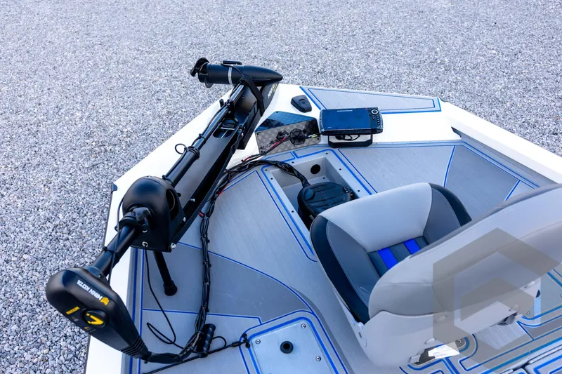 Slide: The Image of 2026 G3 Sportsman 1710 SE boat interior with advanced navigation equipment and seating. - 37