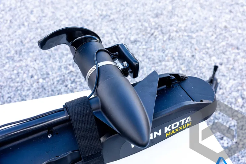 Slide: The Image of Minn Kota Maxxum motor on 2026 G3 Sportsman 1710 SE boat, close-up view. - 42