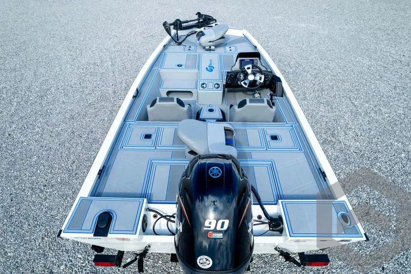 Slide: The Image of 2026 G3 Sportsman 1710 SE boat with Yamaha 90 engine, featuring spacious deck layout. - 80