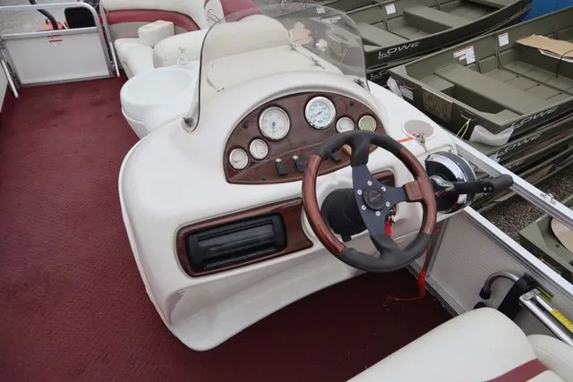 Slide: The Image of Lowe Jamaica JM220 2004 - 11