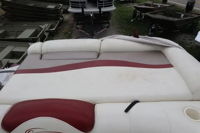 Slide: The Image of Lowe Jamaica JM220 2004 - 13