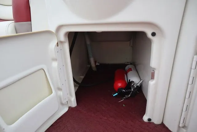 Slide: The Image of Lowe Jamaica JM220 2004 - 18