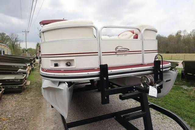 Slide: The Image of Lowe Jamaica JM220 2004 - 21